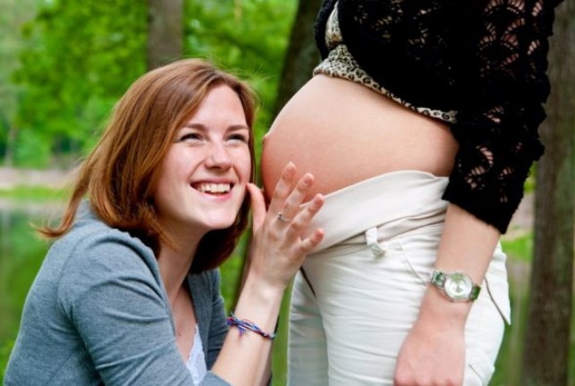 Doble maternidad.
