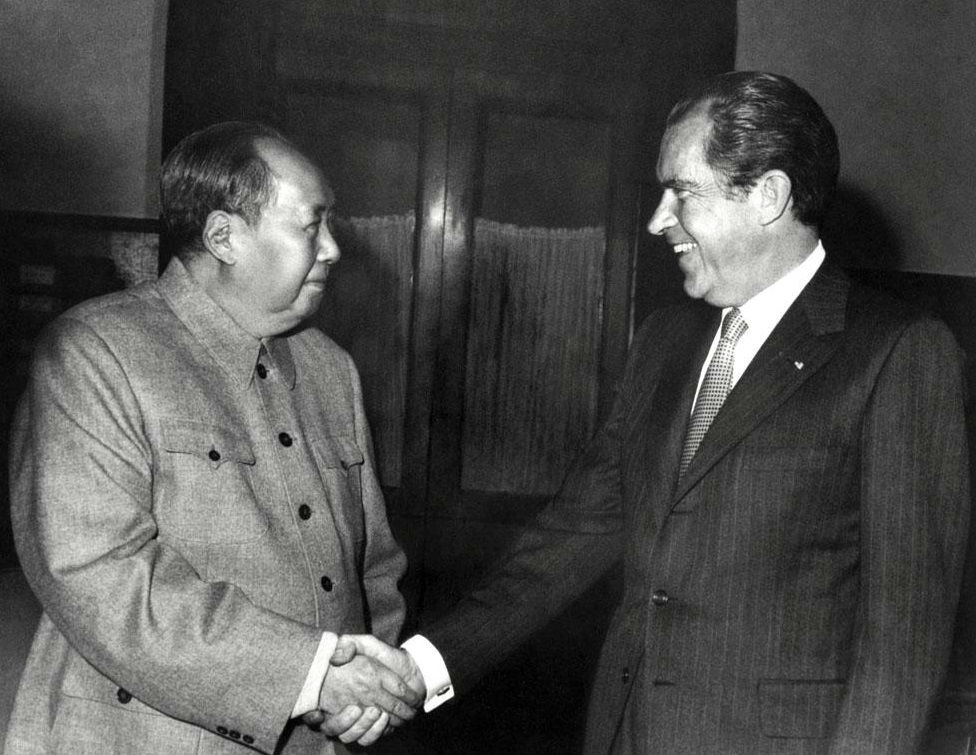 Mao Tse-tsung y Richard Nixon.