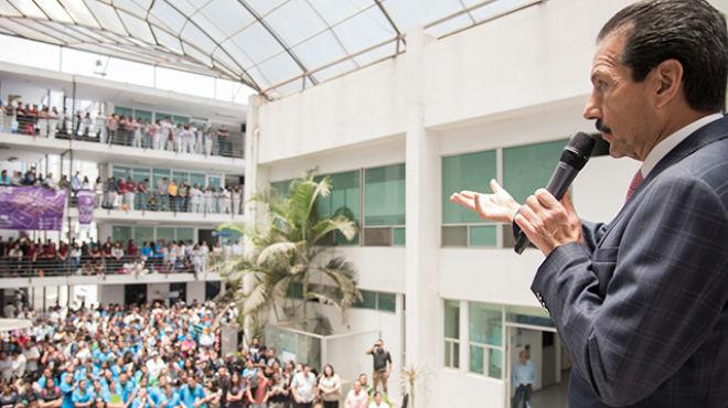 José Alfonso Esparza Ortíz.