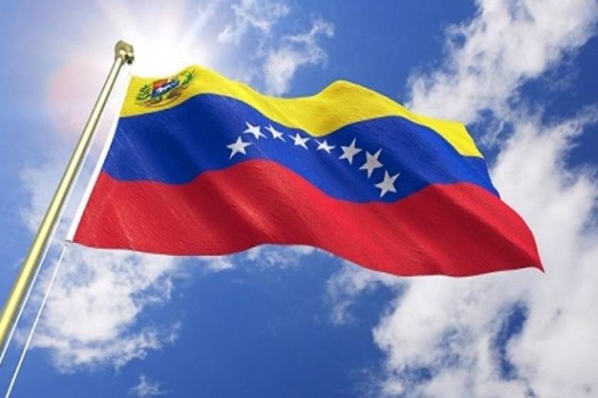 El proceso de deterioración de un país democrático, hacia la tiranía y el autoritarismo