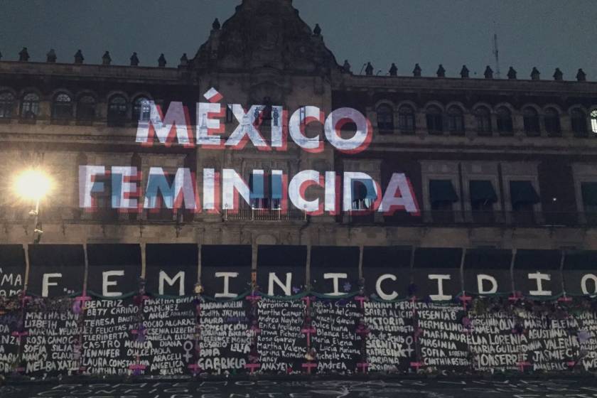 mujeres_deuda_SanchezCordero