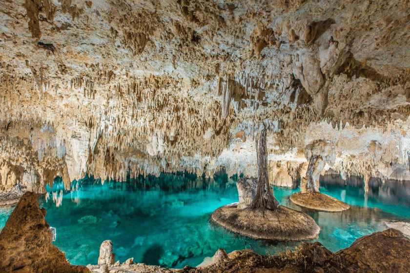 estalactitas en grutas