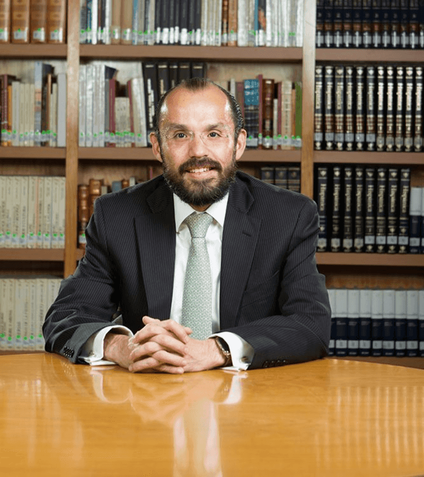 Rector Ricardo Antonio Silva Díaz