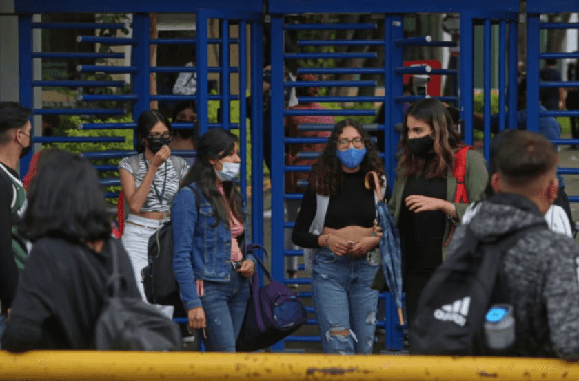 universidades semaforo verde uso cubrebocas