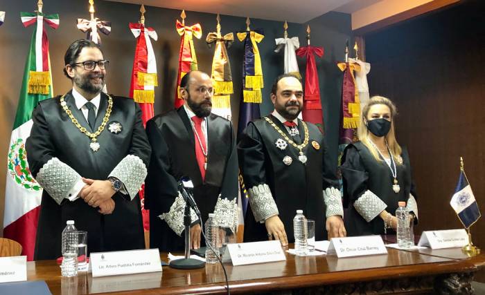 ilustre nacional colegio de abogados de méxico